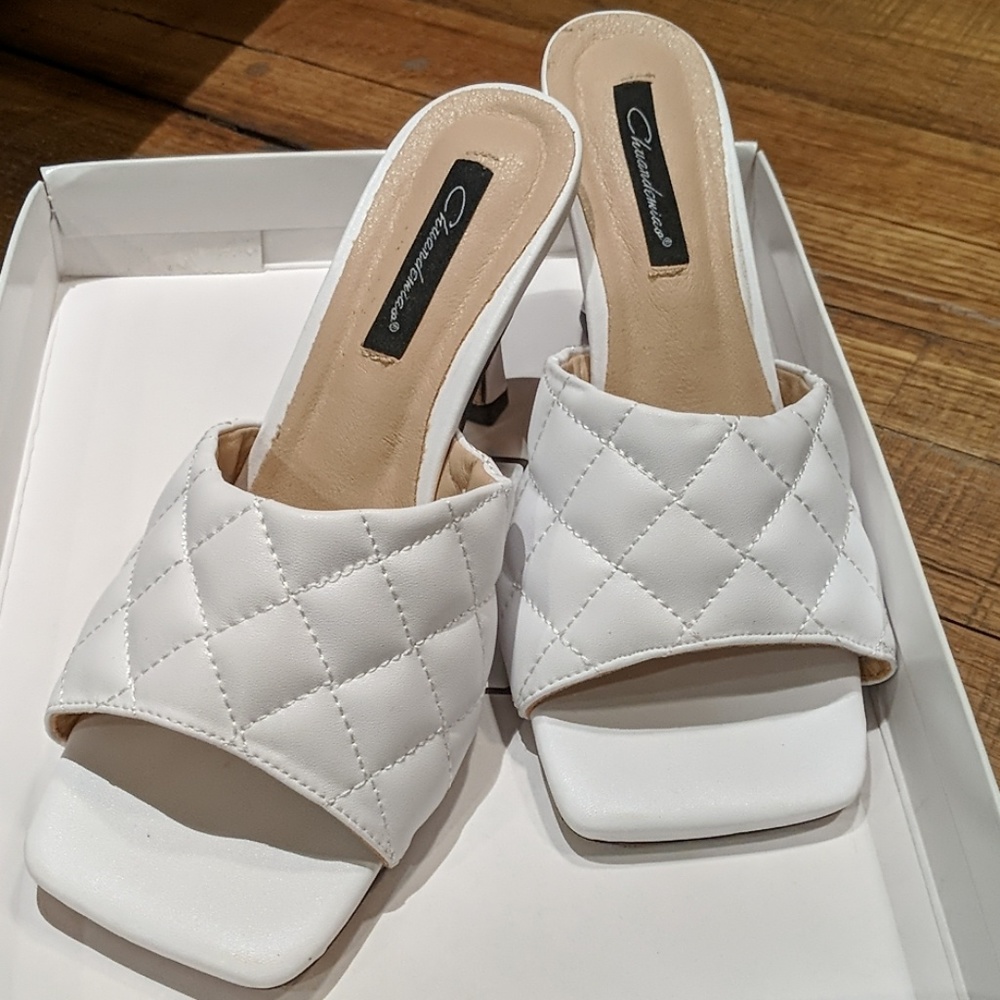 New Square toed quilted sandal heel